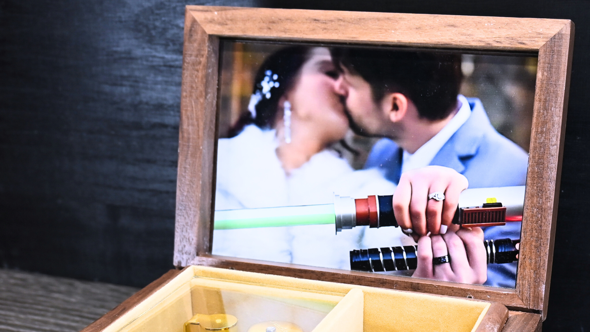 Classic Music Box Modern Luxury Finish Jewelry Box Acrylic Photo Frame ...