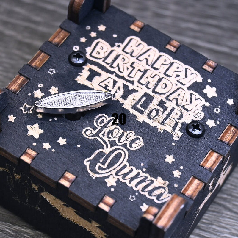 Load image into Gallery viewer, Queen Music Box Bohemian Rhapsody Wind-Up Automatic Wood Rock Bands Mother Father&#39;s Day Gift Handmade Unique Keepsake Birthday Anniversary
