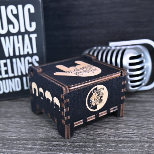 Load image into Gallery viewer, Queen Music Box Bohemian Rhapsody Wind-Up Automatic Wood Rock Bands Mother Father&#39;s Day Gift Handmade Unique Keepsake Birthday Anniversary
